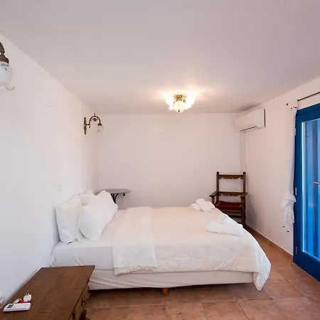 Victoria! Апартаменты Mykonos Town
